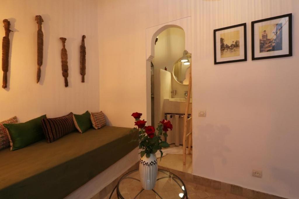 Riad103 piscine Rooftop, jacuzzi&hammam SPA Marrakesh Buitenkant foto