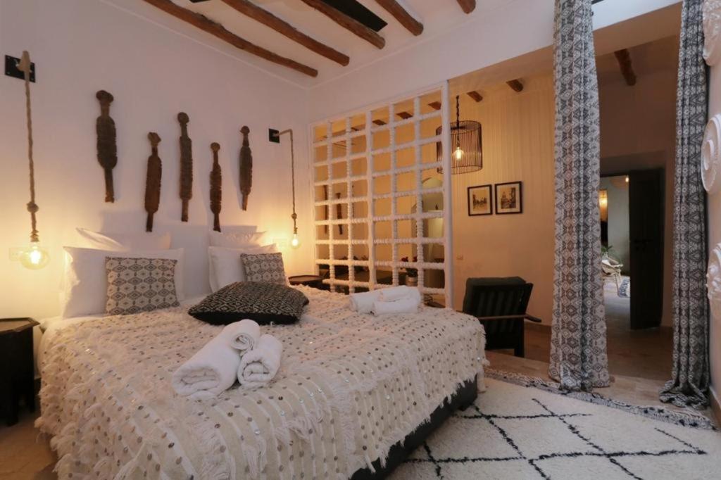 Riad103 piscine Rooftop, jacuzzi&hammam SPA Marrakesh Buitenkant foto