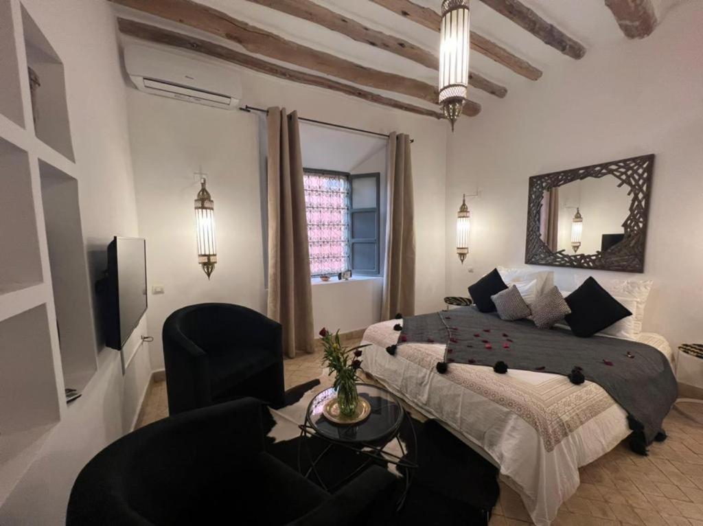 Riad103 piscine Rooftop, jacuzzi&hammam SPA Marrakesh Buitenkant foto