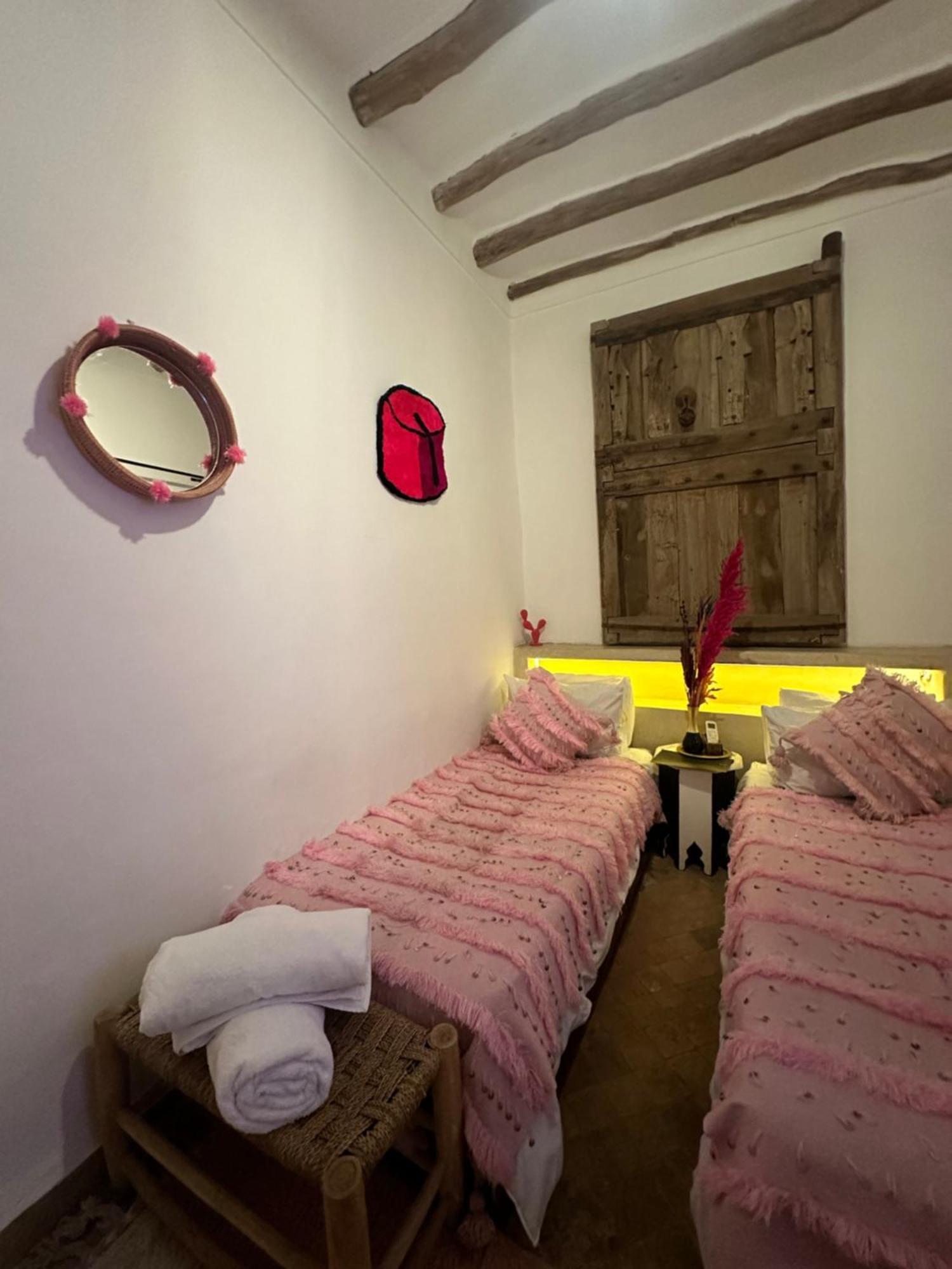 Riad103 piscine Rooftop, jacuzzi&hammam SPA Marrakesh Buitenkant foto